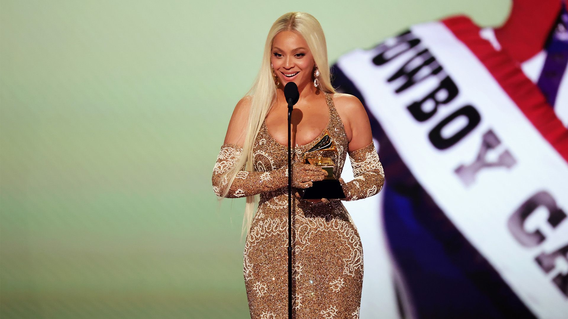 年欧冠的成 年欧冠的成