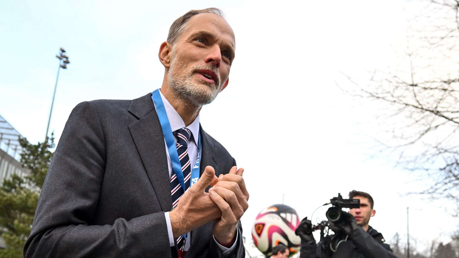 的展望四个 的展望四个